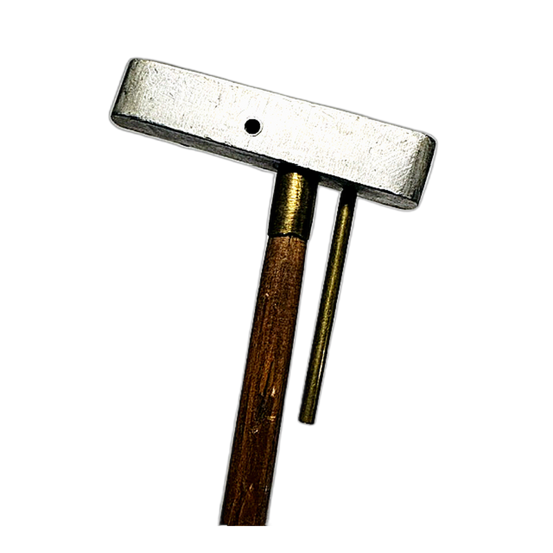 Hickory golf alignment putter, front view of alignment mechanism