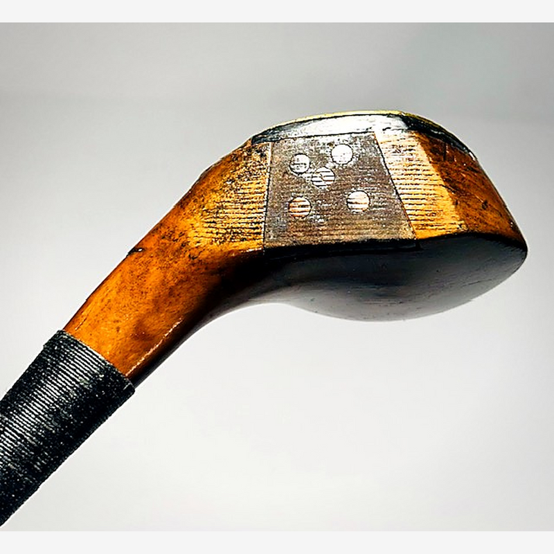 Harry Vardon driver face at address with dotted insert, hickory golf