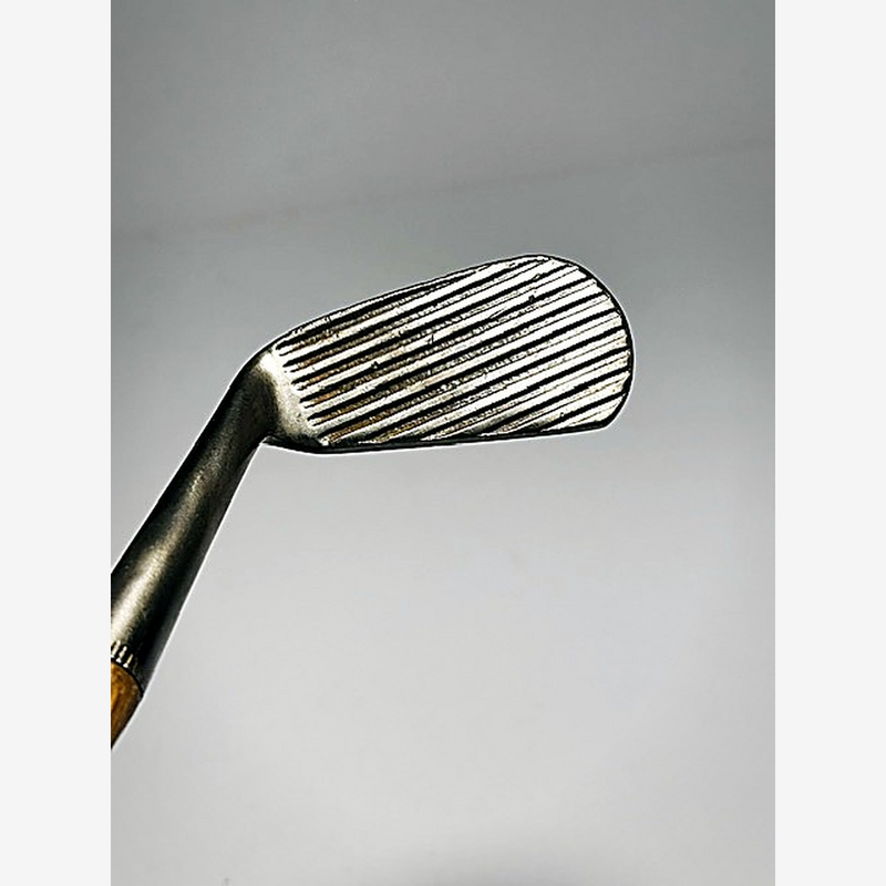 Burke Standard X68 Rib-Face Mashie hickory golf club, face detail