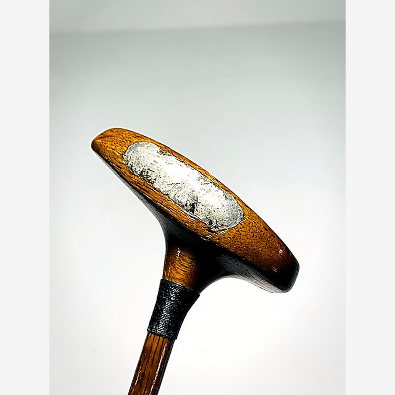 Wright & Ditson hickory golf putter, sole view