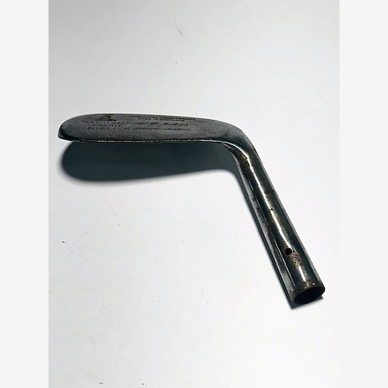Hendry and Bishop Cardinal mashie niblick head hickory golf, back and topline