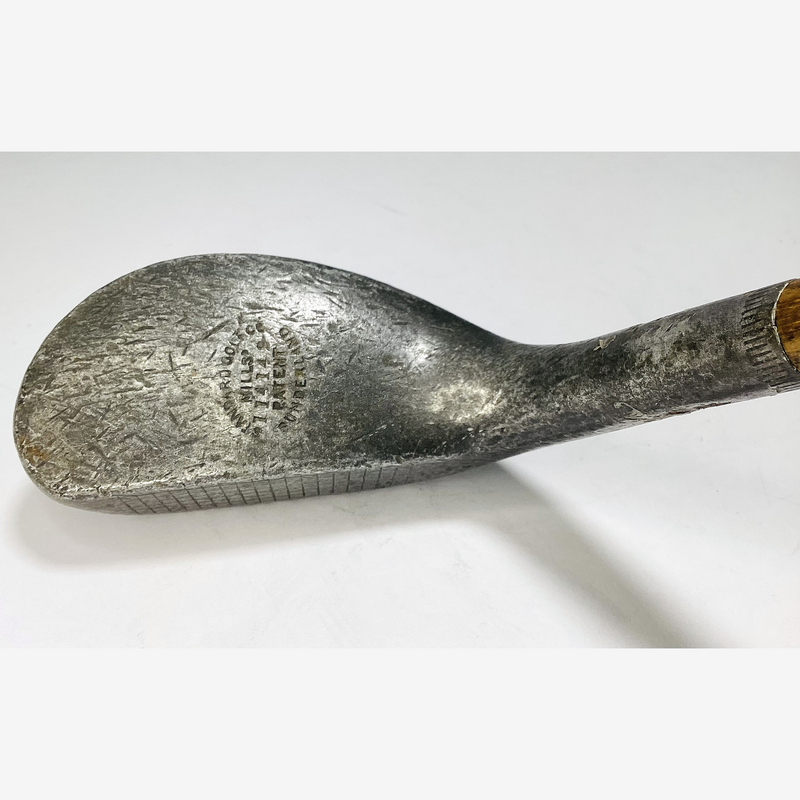 D.H.B. Braid-Mills Putter, vintage hickory golf club, detail view 4