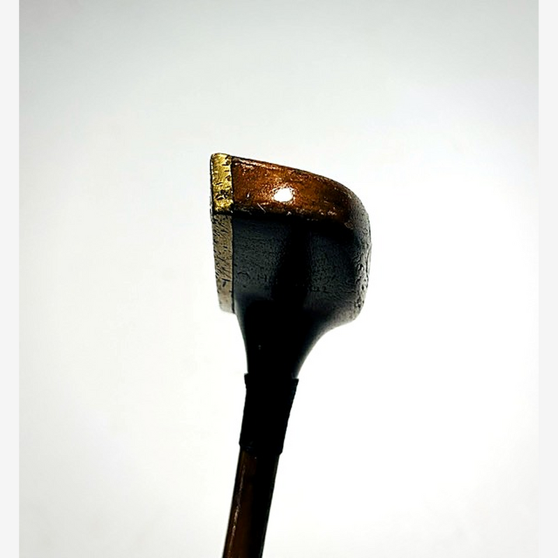 Wright & Ditson hickory golf putter, head profile