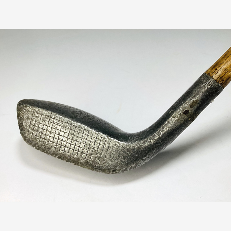 D.H.B. Braid-Mills Putter, vintage hickory golf club, detail view 5