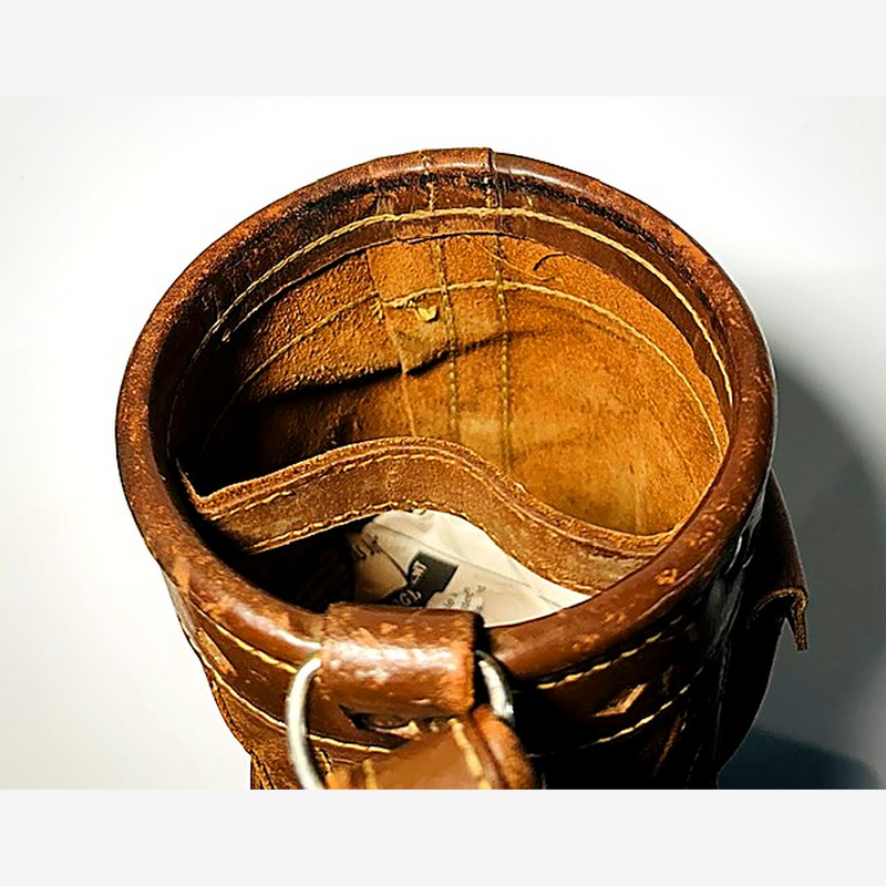 Vintage leather slouch golf bag hickory golf detail